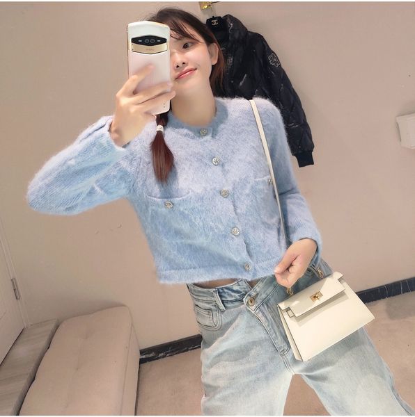 yang mi na zha zhou xun's simple style solid color round neck small cardigan slim fitting imitation mink sweater jacket women's sh, White
yang mi na zha zhou xun's simple style solid color round neck small cardigan slim fitting imitation mink sweater jacket women's sh, White