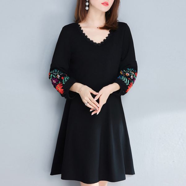 plus size black dress women elegant embroidery flower tshirt dresses puff sleeve v neck linen ladies clothes, Black;gray
plus size black dress women elegant embroidery flower tshirt dresses puff sleeve v neck linen ladies clothes, Black;gray
