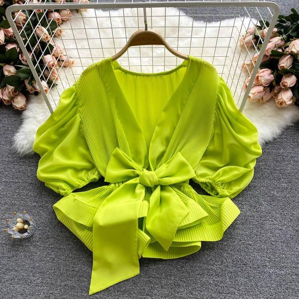 women's blouses & shirts summer pleated three-dimensional lotus leaf swing lace-up waist-controlled short chiffon shirt tide, White
women's blouses & shirts summer pleated three-dimensional lotus leaf swing lace-up waist-controlled short chiffon shirt tide, White