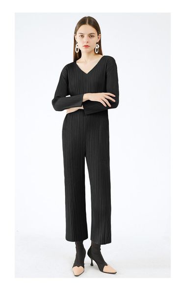 women's jumpsuits & rompers japanese designer style autumn v-neck one piece miyake pleated jumpsuit high waist wide leg casual womens o, Black;white
women's jumpsuits & rompers japanese designer style autumn v-neck one piece miyake pleated jumpsuit high waist wide leg casual womens o, Black;white