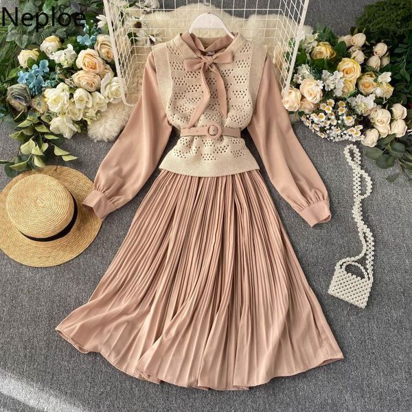 two piece dress neploe french retro temperament chic 2 pcs women set autumn lace up bow long pleated + hollow out knit vest chandal 47035, White
two piece dress neploe french retro temperament chic 2 pcs women set autumn lace up bow long pleated + hollow out knit vest chandal 47035, White