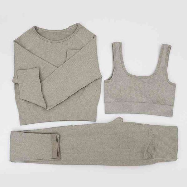 2 piece women sports set workout clothes tracksuit women sports bra leggings set female gym clothing suits athletic sets 210331, Gray
2 piece women sports set workout clothes tracksuit women sports bra leggings set female gym clothing suits athletic sets 210331, Gray