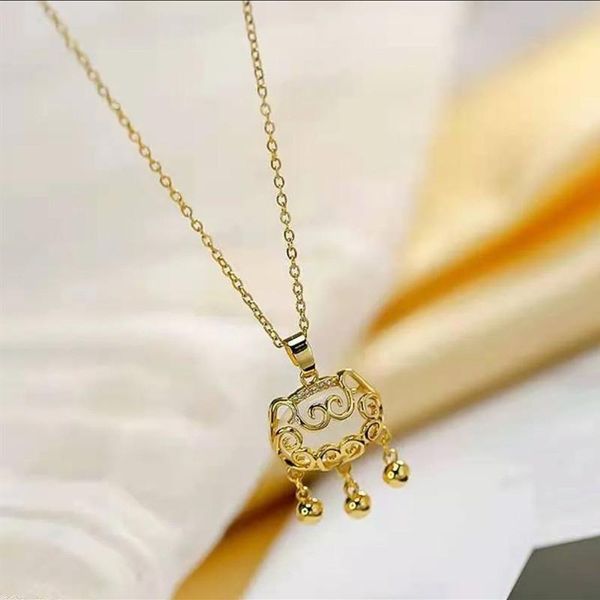 chains geometric necklace woman safe lock necklaces women chain ladies pendant girls jewelry gold color trendy korean alloy halskette, Silver
chains geometric necklace woman safe lock necklaces women chain ladies pendant girls jewelry gold color trendy korean alloy halskette, Silver