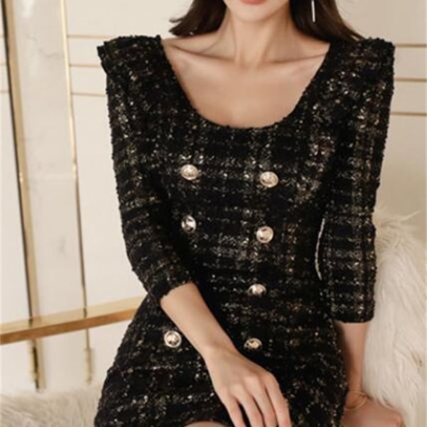 2021 spring korean version of the elegant office lady high waist hip, White;black
2021 spring korean version of the elegant office lady high waist hip, White;black