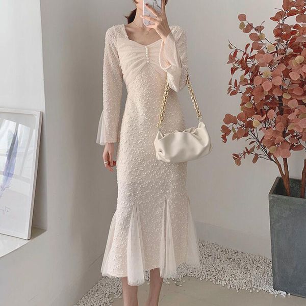 dresses 2021 female v-neck lace midi women vintage fish tail mesh elegant slim a line party es vestidos, Black;gray
dresses 2021 female v-neck lace midi women vintage fish tail mesh elegant slim a line party es vestidos, Black;gray