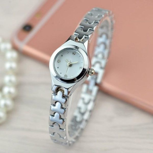 1pcs small fashion women watches rose gold luxury stainless steel ladies wristwatches diamond female bracelet watch gifts, Slivery;brown
1pcs small fashion women watches rose gold luxury stainless steel ladies wristwatches diamond female bracelet watch gifts, Slivery;brown
