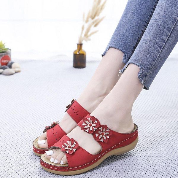 slippers 2021 summer flower retro hollow car line string flat large size ladies sandals, Black
slippers 2021 summer flower retro hollow car line string flat large size ladies sandals, Black
