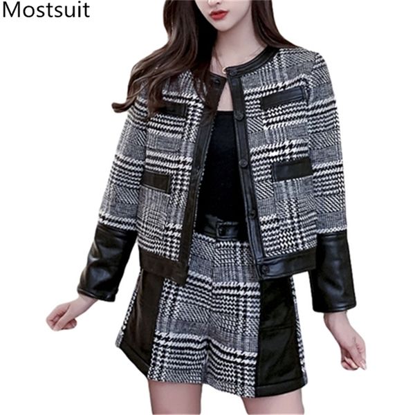 winter tweed plaid 2 piece shorts sets outfits women single breasted coat and suits elegant ladies fashion 2 pcs set 210513, White
winter tweed plaid 2 piece shorts sets outfits women single breasted coat and suits elegant ladies fashion 2 pcs set 210513, White