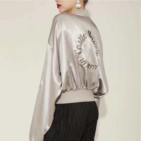 jacket 2021 spring and summer embroidered women's fashion loose lazy style short silver coat, Black;brown
jacket 2021 spring and summer embroidered women's fashion loose lazy style short silver coat, Black;brown