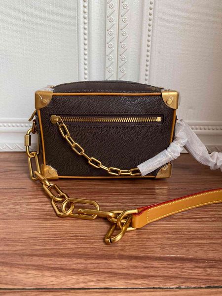 2020 new fashion designer luxury handbags purses mini soft trunk bag women brand classic style genuine leather shoulder, Black;red
2020 new fashion designer luxury handbags purses mini soft trunk bag women brand classic style genuine leather shoulder, Black;red