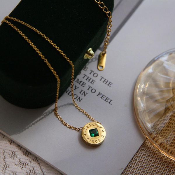 chokers 1pc glight luxury and strong texture necklace 18k gold plated center emeral zircon choker color retention clavicle chain jewelry, Golden;silver
chokers 1pc glight luxury and strong texture necklace 18k gold plated center emeral zircon choker color retention clavicle chain jewelry, Golden;silver