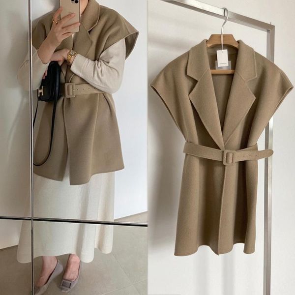 women's trench coats winter 2021 french pure color simple lacing waist retro lapel sleeveless woolen all-match coat with belt for women, Tan;black
women's trench coats winter 2021 french pure color simple lacing waist retro lapel sleeveless woolen all-match coat with belt for women, Tan;black