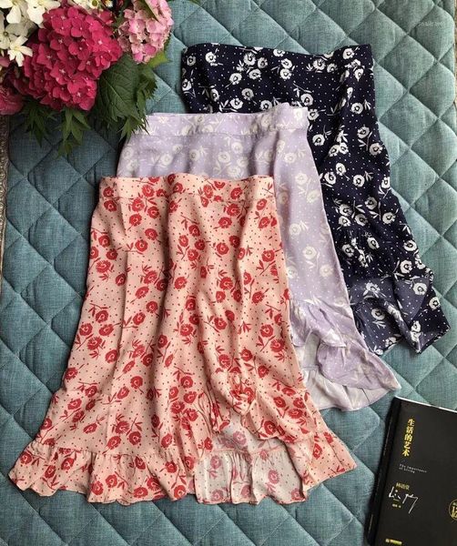 skirts women daisy flower print high waist mini skirt 2021 ruffle irregular fresh, Black
skirts women daisy flower print high waist mini skirt 2021 ruffle irregular fresh, Black