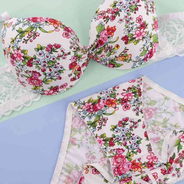 plusgalpret lingerie size 90c-105c 3/4 cup beha 2xl-5xl low tail panties set underwear for ladies flowers ees beha set, Black;white
plusgalpret lingerie size 90c-105c 3/4 cup beha 2xl-5xl low tail panties set underwear for ladies flowers ees beha set, Black;white