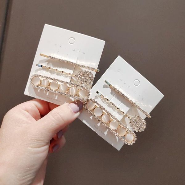 hair clips & barrettes glittery clip set for girls 3 pcs alloy hairpin with rhinestone decor bangs accessories women bn, Golden;silver
hair clips & barrettes glittery clip set for girls 3 pcs alloy hairpin with rhinestone decor bangs accessories women bn, Golden;silver
