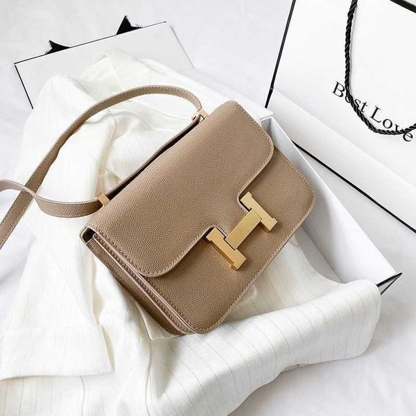 2021 japanese and palm pattern stewardess versatile high capacity one shoulder messenger bag female student bag luxuryss designerss yw
2021 japanese and palm pattern stewardess versatile high capacity one shoulder messenger bag female student bag luxuryss designerss yw