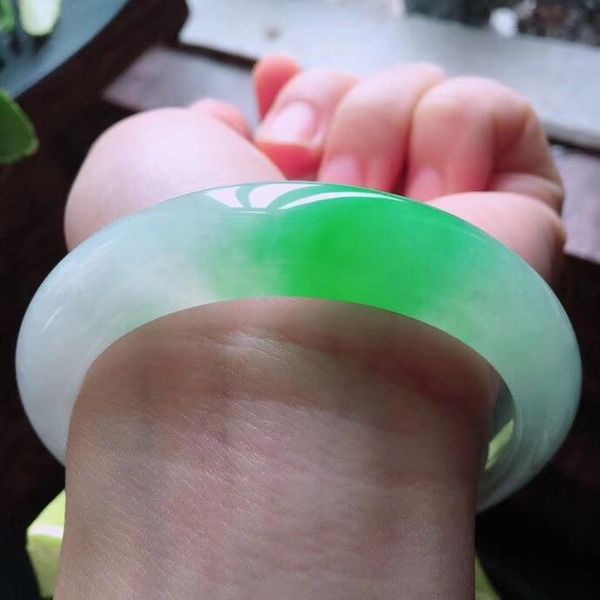 other bracelets zheru jewelry natural burmese jade a grade green two-color 54mm-64mm bracelet elegant princess gift, Golden;silver
other bracelets zheru jewelry natural burmese jade a grade green two-color 54mm-64mm bracelet elegant princess gift, Golden;silver
