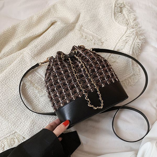 women drawstring bucket bags tweed cross body shoulder clutch outdoor sacoche purses famous designer cosmetic pouch luxury_handbags 18*21*9c
women drawstring bucket bags tweed cross body shoulder clutch outdoor sacoche purses famous designer cosmetic pouch luxury_handbags 18*21*9c