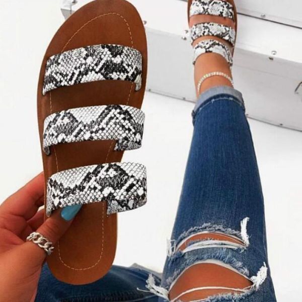 slippers 2021 summer women flat snakeshin flip flops ladies outdoor beach slides casual soft female fashion shoes size 37-42, Black
slippers 2021 summer women flat snakeshin flip flops ladies outdoor beach slides casual soft female fashion shoes size 37-42, Black