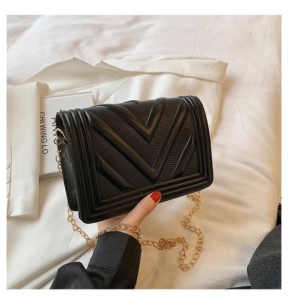 duffel bags fashion western bag female 2021 spring embroidery thread small texture korean version of the trend chain shoulder
duffel bags fashion western bag female 2021 spring embroidery thread small texture korean version of the trend chain shoulder