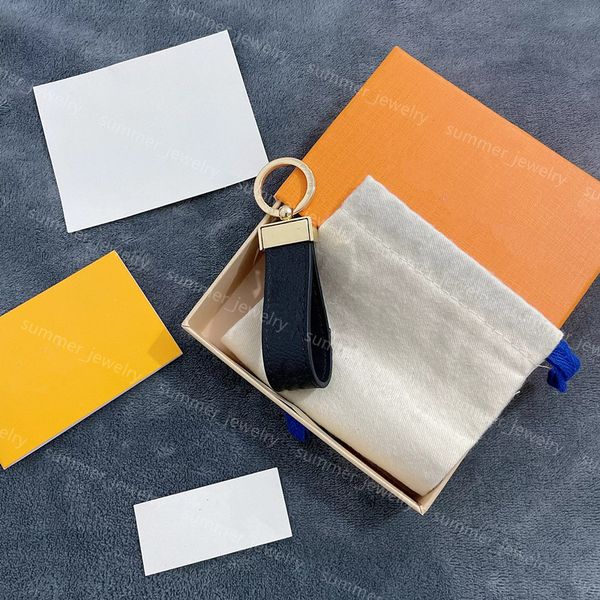 2022 men's women's gifts leather key chains fashion style 4 color car keychain and gift box wholesale fast delivery jewelry l039, Slivery;golden
2022 men's women's gifts leather key chains fashion style 4 color car keychain and gift box wholesale fast delivery jewelry l039, Slivery;golden