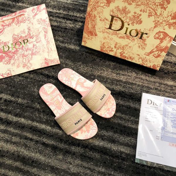 popular beach shoes sandals slippers embroidered cotton women in spring and summer of 2021 zlh, Black
popular beach shoes sandals slippers embroidered cotton women in spring and summer of 2021 zlh, Black