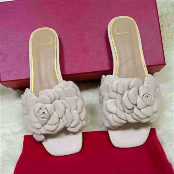 petal decoration slippers flower style solid color round toe flat women's shoes, Black
petal decoration slippers flower style solid color round toe flat women's shoes, Black