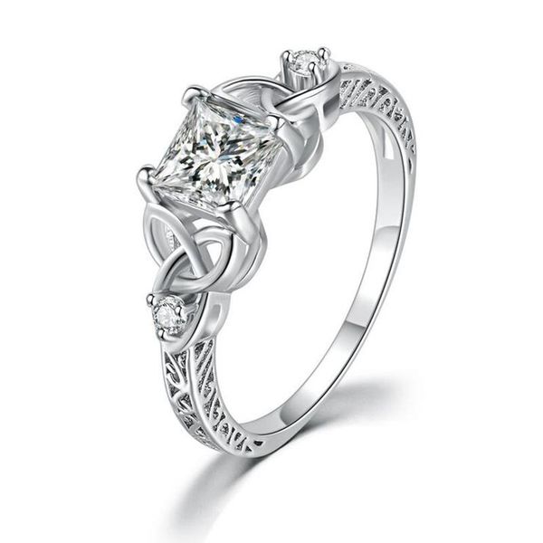 simple exquisite clear crystal dazzling cut ring for women princess wedding engagement jewelry anniversary gifts rings, Slivery;golden
simple exquisite clear crystal dazzling cut ring for women princess wedding engagement jewelry anniversary gifts rings, Slivery;golden