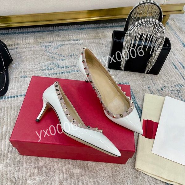 lace-up 35-42 flat women luxury designer casual shoes stellar low-sneakers-style canvas shoes fashion breathable design yh211209, Red;white
lace-up 35-42 flat women luxury designer casual shoes stellar low-sneakers-style canvas shoes fashion breathable design yh211209, Red;white