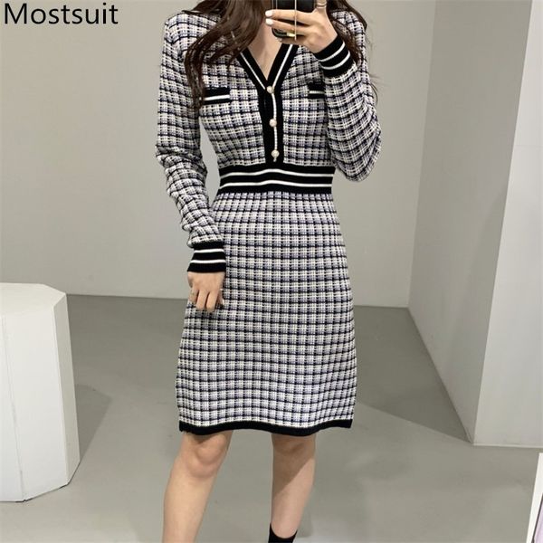 autumn vintage elegant korean knitted plaid dress women color-blocked v-neck long sleeve dresses fashion ladies vestidos 210518, Black;gray
autumn vintage elegant korean knitted plaid dress women color-blocked v-neck long sleeve dresses fashion ladies vestidos 210518, Black;gray