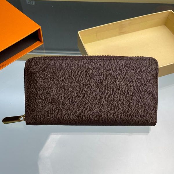 wallets design, women's long leather wallet, high-grade standard delivery, Red;black
wallets design, women's long leather wallet, high-grade standard delivery, Red;black