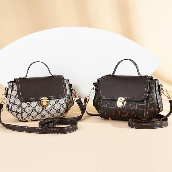 evening bags 2021 fashion all-match letter printing flap bag ladies shoulder diagonal saddle purses and handbags luxury designer sac
evening bags 2021 fashion all-match letter printing flap bag ladies shoulder diagonal saddle purses and handbags luxury designer sac