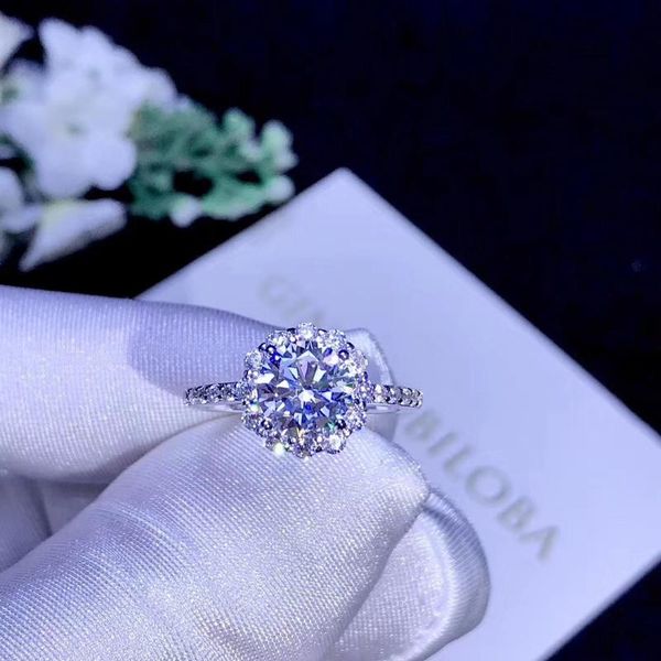 925silver ring moissanite 1.00ct d vvs deluxe inlaid silver jewelry 925 for women cluster rings, Golden;silver
925silver ring moissanite 1.00ct d vvs deluxe inlaid silver jewelry 925 for women cluster rings, Golden;silver
