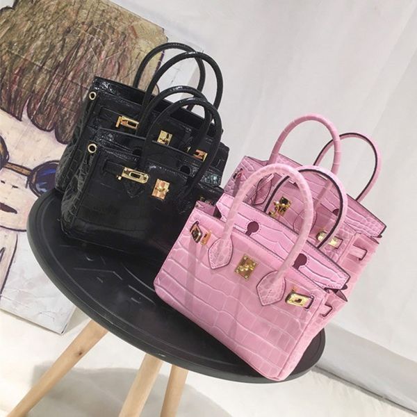 female 2021 new niche crocodile fashion kelly versatile portable one shoulder messenger bag
female 2021 new niche crocodile fashion kelly versatile portable one shoulder messenger bag