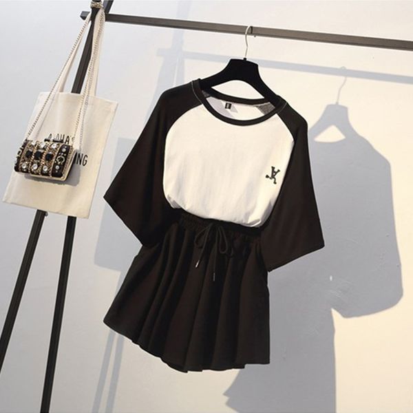 summer women short sleeves t-shirt + elastic waist drawstring shorts thin fabric 2 pcs sets casual suits outfit a2082 210428, White
summer women short sleeves t-shirt + elastic waist drawstring shorts thin fabric 2 pcs sets casual suits outfit a2082 210428, White