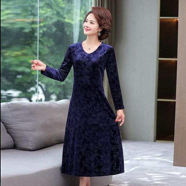 casual dresses plus size 5xl printed velvet dress women long sleeve spring v-neck a-line slim mother's elegant party, Black;gray
casual dresses plus size 5xl printed velvet dress women long sleeve spring v-neck a-line slim mother's elegant party, Black;gray