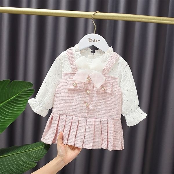 dresses autumn baby girl's bow sequined pleated fake two-piece sweet long sleeve princess dress kids 1027, Red;yellow
dresses autumn baby girl's bow sequined pleated fake two-piece sweet long sleeve princess dress kids 1027, Red;yellow