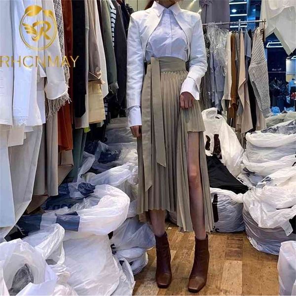 runway women korea summer long sleeve turn-down collar wrap chest shirt + high waist irregular pleated skirt 2 piece set 210520, White
runway women korea summer long sleeve turn-down collar wrap chest shirt + high waist irregular pleated skirt 2 piece set 210520, White