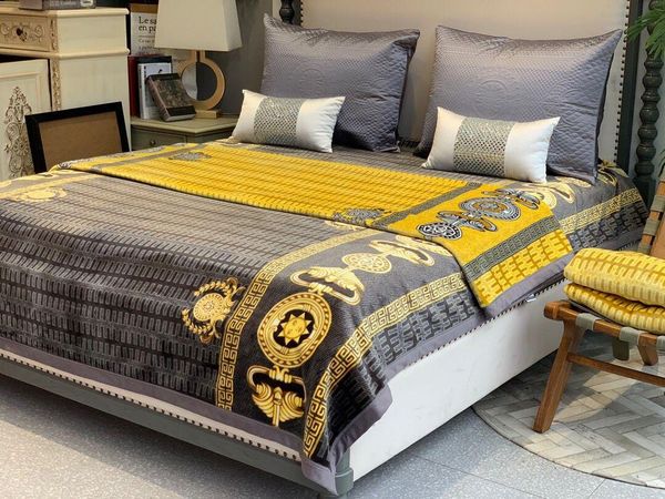 fashion classic blankets printed coral fleece blanket shawl large size 150*200cm weight about 1.6kg autumn and winter warm christmas gift 20
fashion classic blankets printed coral fleece blanket shawl large size 150*200cm weight about 1.6kg autumn and winter warm christmas gift 20