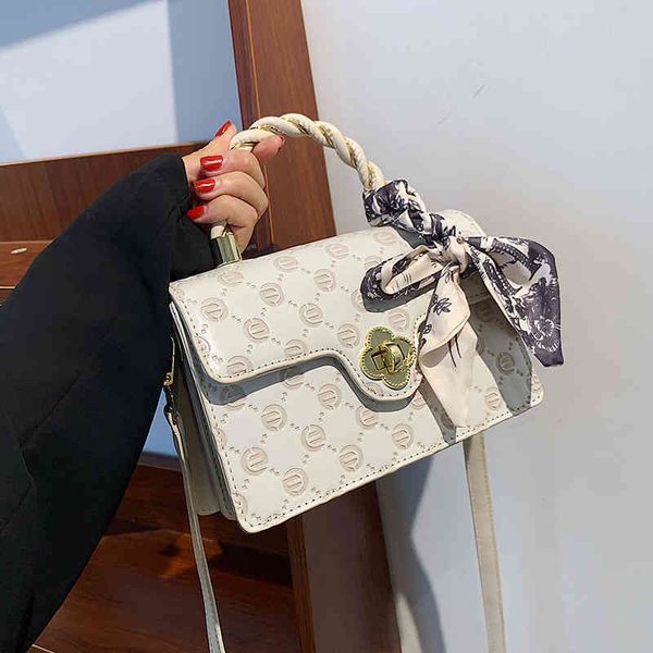 75% off luggage factory wholesale this year's popular women's messenger portable small square bags
75% off luggage factory wholesale this year's popular women's messenger portable small square bags