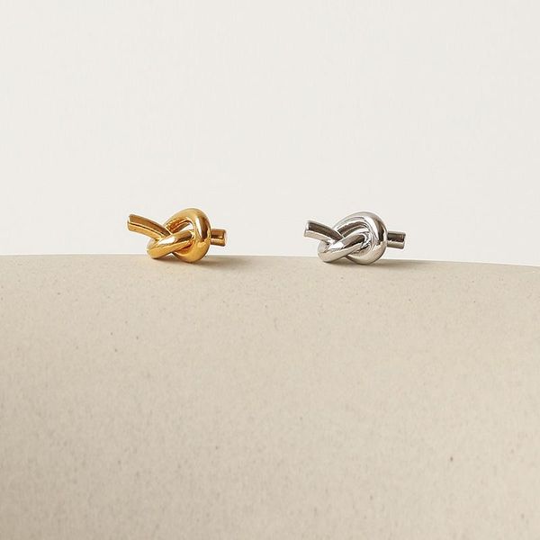 european and american knotted jewelry ins minimalist cool style creative personality twisted fashion wild simple earrings stud, Golden;silver
european and american knotted jewelry ins minimalist cool style creative personality twisted fashion wild simple earrings stud, Golden;silver