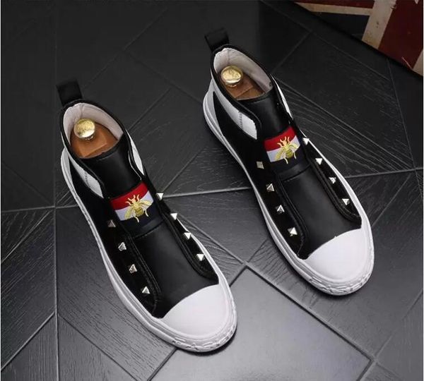 men's breathable high upper board shoes,fashionable men's ankle boots,men's casual shoes with thick soles,white cowboy boots, Black
men's breathable high upper board shoes,fashionable men's ankle boots,men's casual shoes with thick soles,white cowboy boots, Black