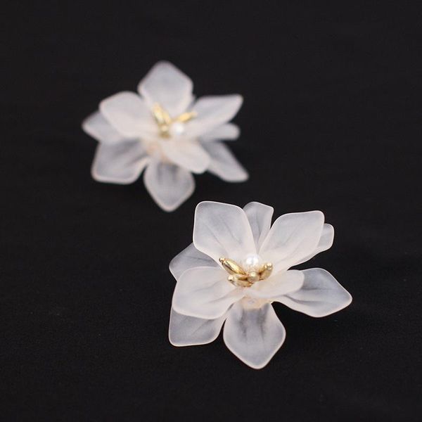 stud bohemia style gold colors alloy exaggeration big flower earrings for women cute metal resin wholesale, Golden;silver
stud bohemia style gold colors alloy exaggeration big flower earrings for women cute metal resin wholesale, Golden;silver
