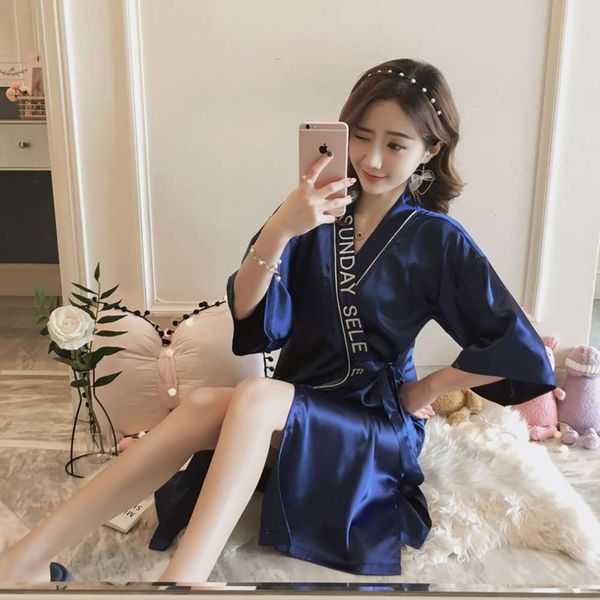 bathrobe spring and autumn like pajamas long sleeve cardigan ice silk housewear women's loose robe bathrobe
bathrobe spring and autumn like pajamas long sleeve cardigan ice silk housewear women's loose robe bathrobe