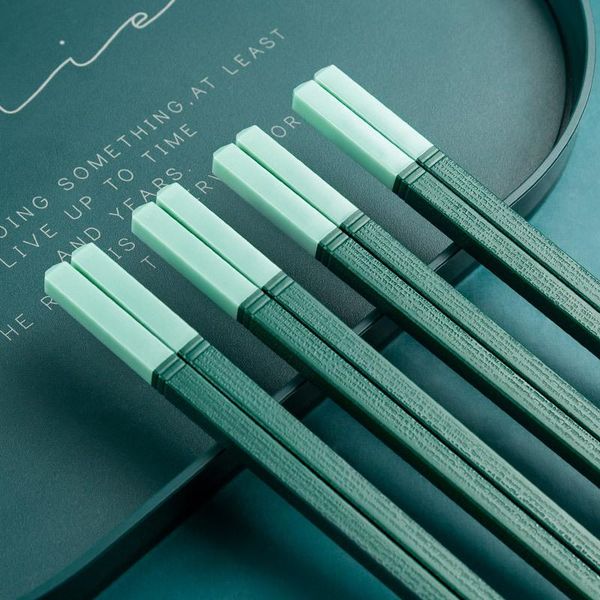 chopsticks 5 pair chinese style tableware stick alloy catering utensils sushi sticks non-slip household kitchen
chopsticks 5 pair chinese style tableware stick alloy catering utensils sushi sticks non-slip household kitchen