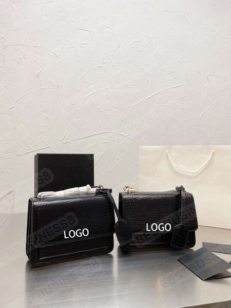 female designer classic fashion all-match high-end pattern one-shoulder messenger chain small square bag
female designer classic fashion all-match high-end pattern one-shoulder messenger chain small square bag