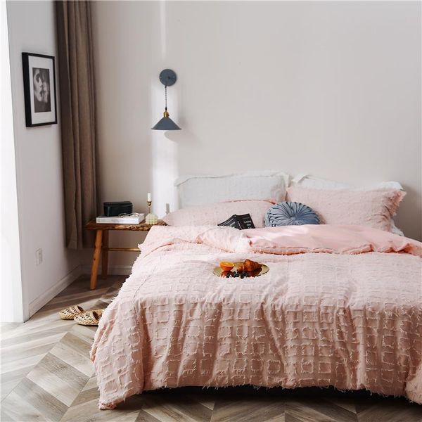 bedding sets 2021 luxury 100% cotton 3d clipping lattice set breathable duvet cover bed sheet pillowcases king 4pcs size
bedding sets 2021 luxury 100% cotton 3d clipping lattice set breathable duvet cover bed sheet pillowcases king 4pcs size
