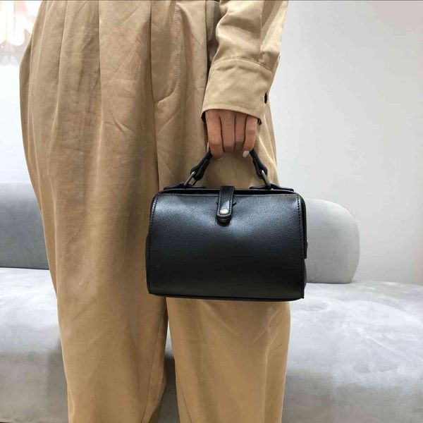 genuine leather handmade leather single shoulder bag with leather head black friday zbhd
genuine leather handmade leather single shoulder bag with leather head black friday zbhd
