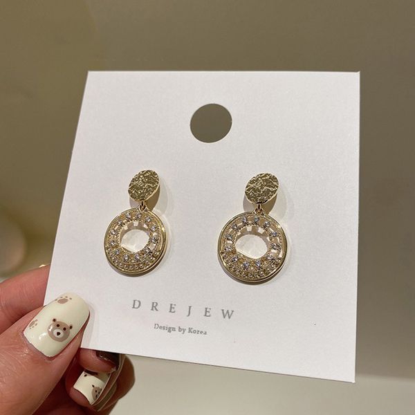 925 silver needle court style diamond inlaid pearl fashion personality circle net red temperament earrings female, Golden;silver
925 silver needle court style diamond inlaid pearl fashion personality circle net red temperament earrings female, Golden;silver