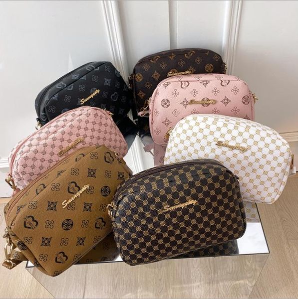 women fashion designers bags ladies wallet embroidery lady handbag luxury evening bag
women fashion designers bags ladies wallet embroidery lady handbag luxury evening bag